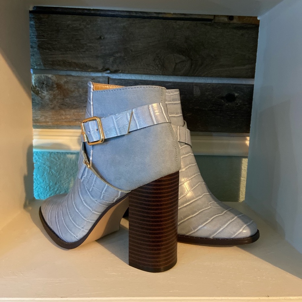 Beautiful Baby Blue Booties